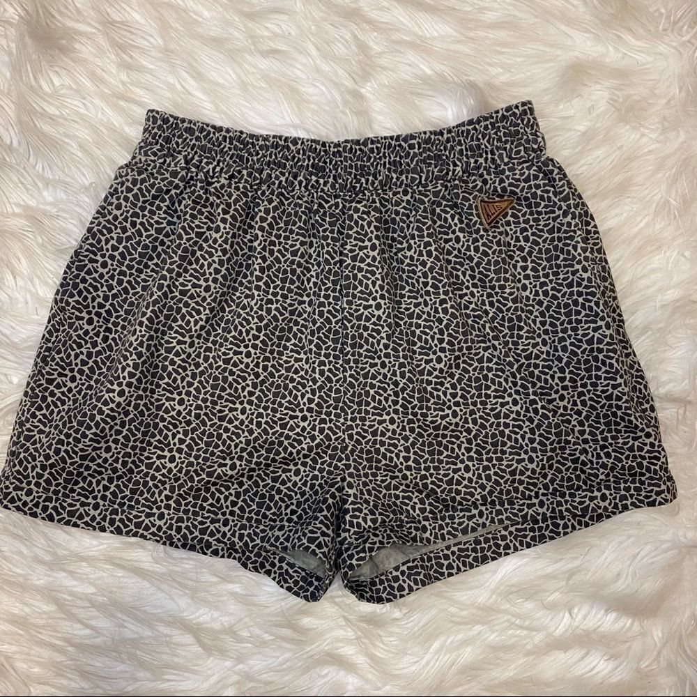 Alis Giraffe Print Shorts